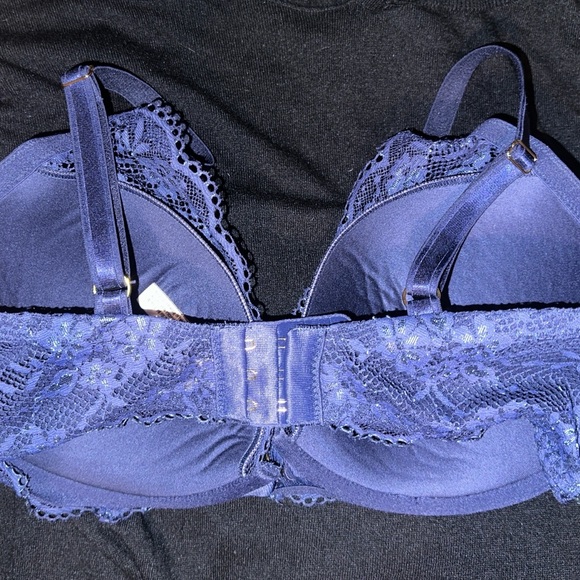Victoria's Secret Plunge Midnight Blue Lace Bra - Picture 2 of 2